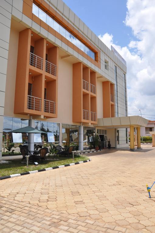 Great Seasons Hotel Kigali Buitenkant foto