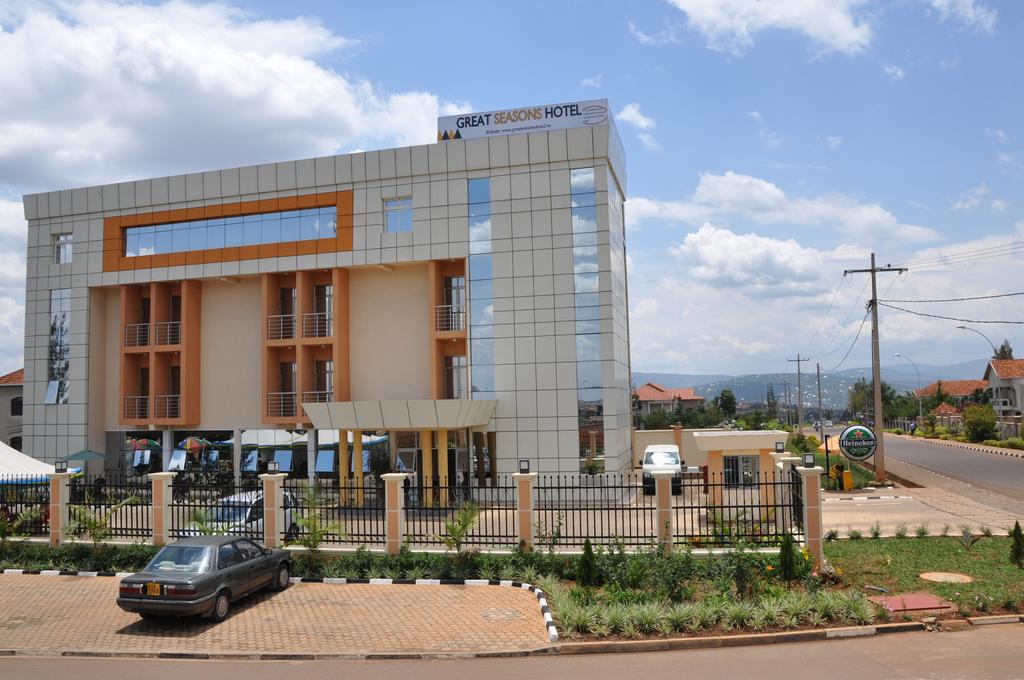 Great Seasons Hotel Kigali Buitenkant foto